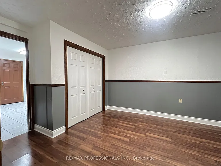 94 Bremen Ln #BASEMENT — Photo 26