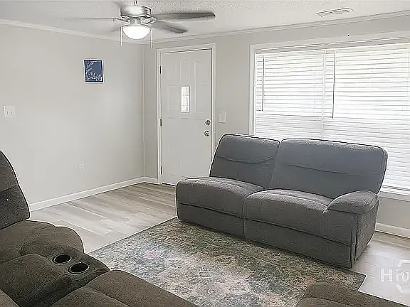 3 bed, 1400 sqft, $1,750 — Photo 4