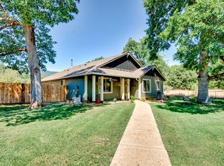 2061 Pine Grove Rd, White City, OR 97537