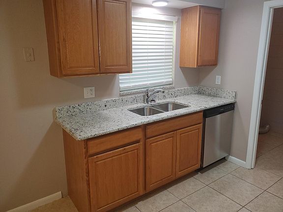 3rd image of 2903 Kilgore St