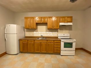 27 Portsmouth St #3, Cambridge, MA 02141