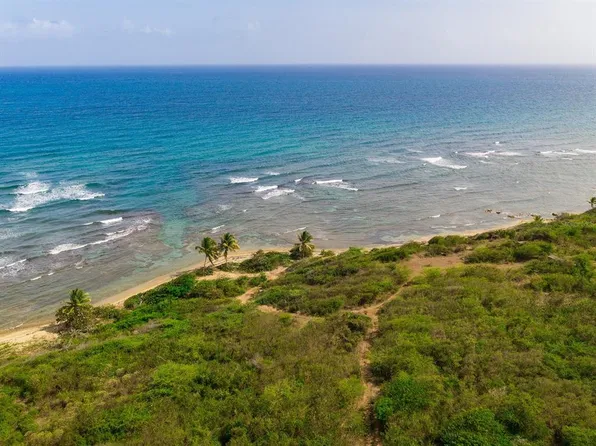 3 La Hueca, Vieques, PR 00765