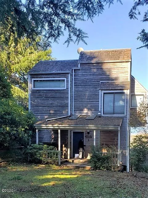 4780 Valley View Rd photo 1