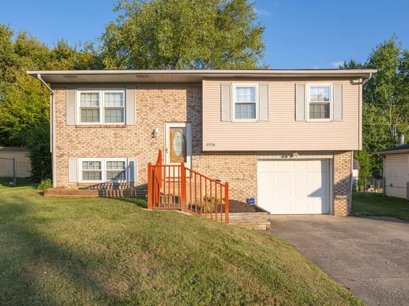 1936 Chris Dr, Lexington, KY 40511