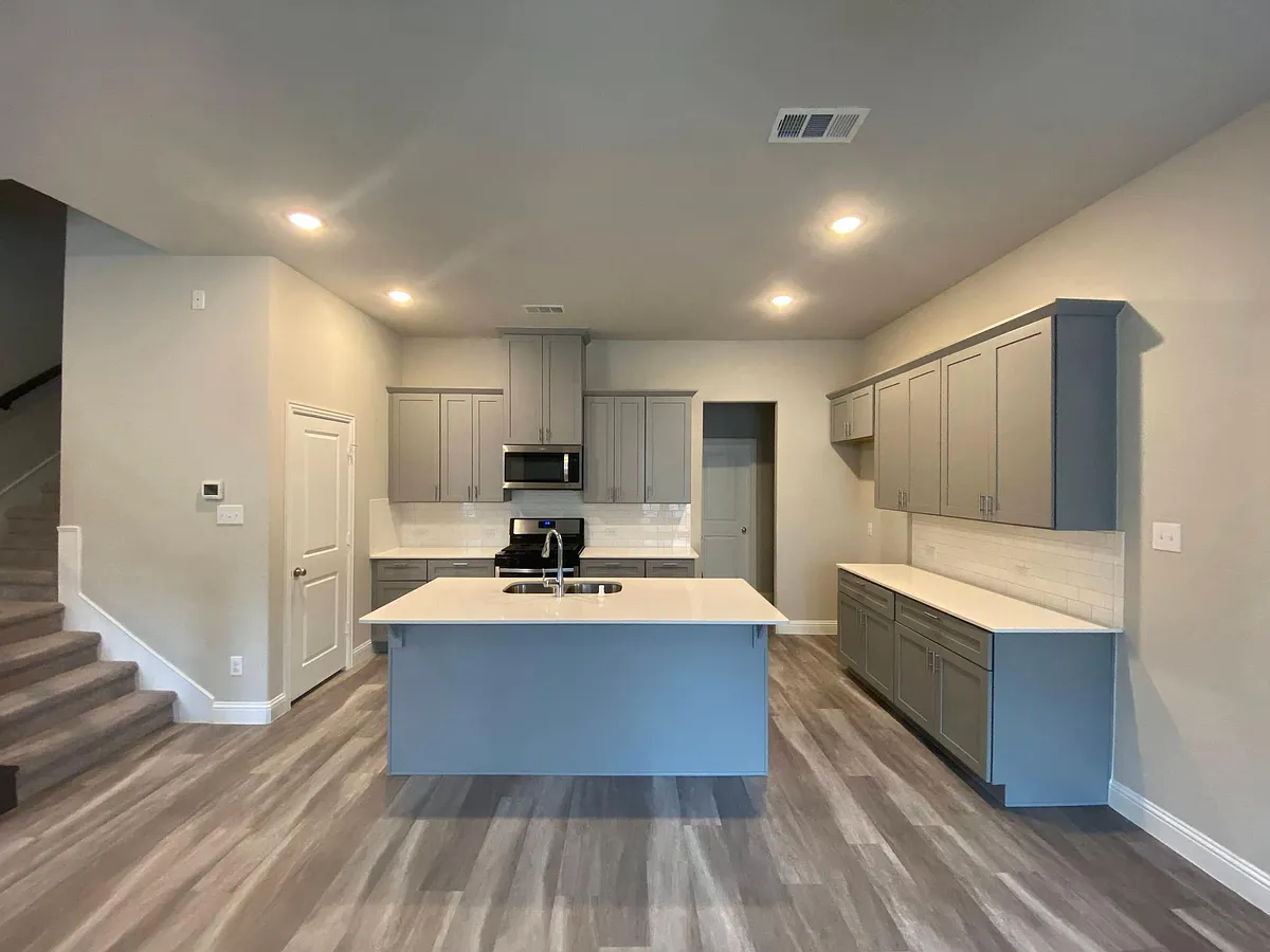 Kitchen - 2216 Epitome Ave