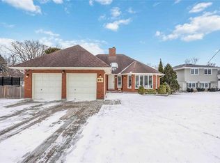 991 Lakeshore Rd, Sarnia, ON N7V 2V3