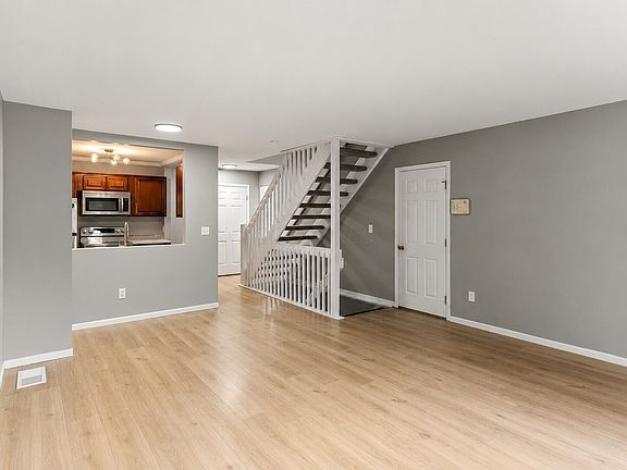 2nd image of 160 Macandrews Way #40A