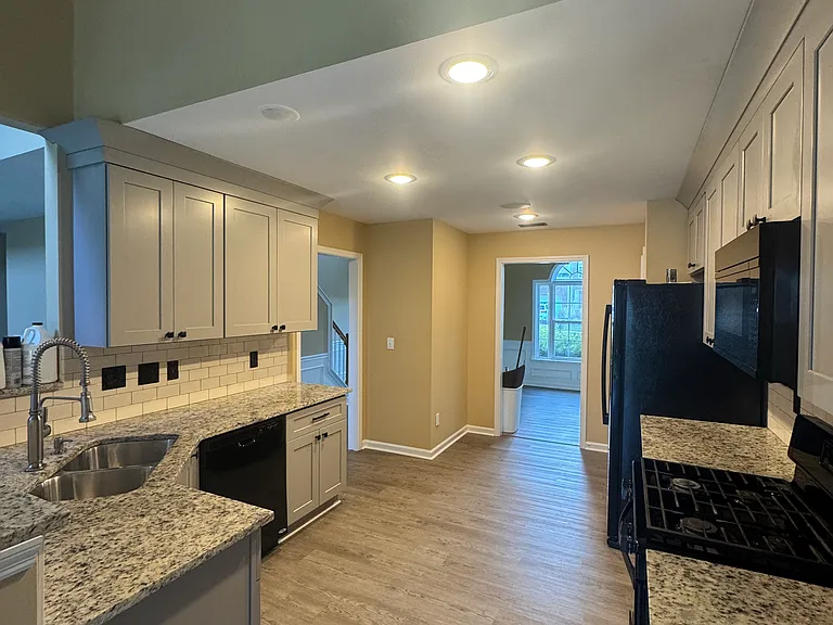 5736 Keowee Way — Photo 7