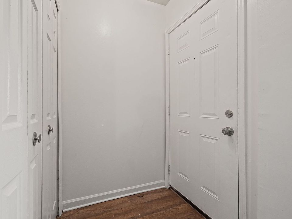 20539 Southfield Rd, photo 12