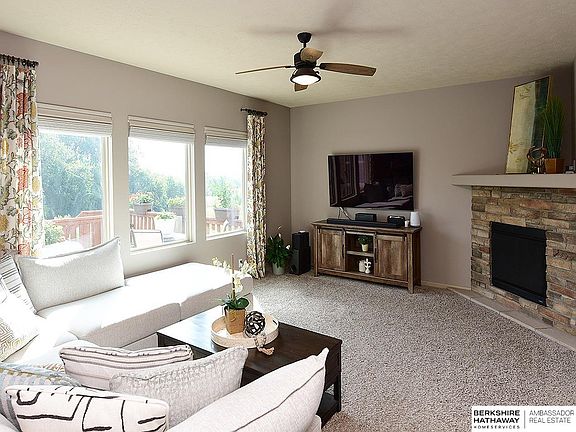 5th image of 8215 S 190th Ave