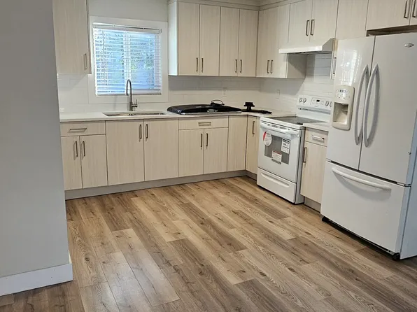 12750 115a Ave, Surrey, BC V3V 3R2