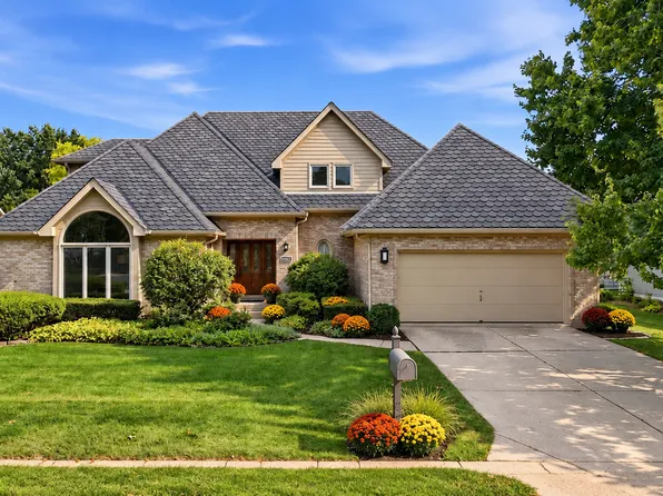6183 Tyrnbury Dr, Lisle, IL 60532