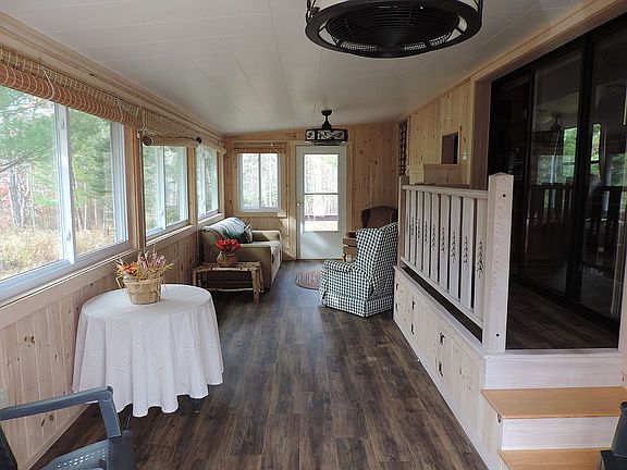 Attached sun room