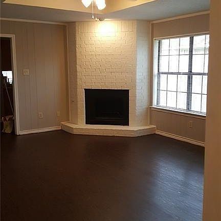 2nd image of 1218 Mockingbird Ln