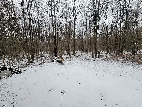 4th image of W5010 HICKORY ROAD