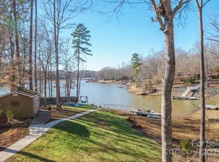 246 Mountain Harbor Dr, Lexington, NC 27292