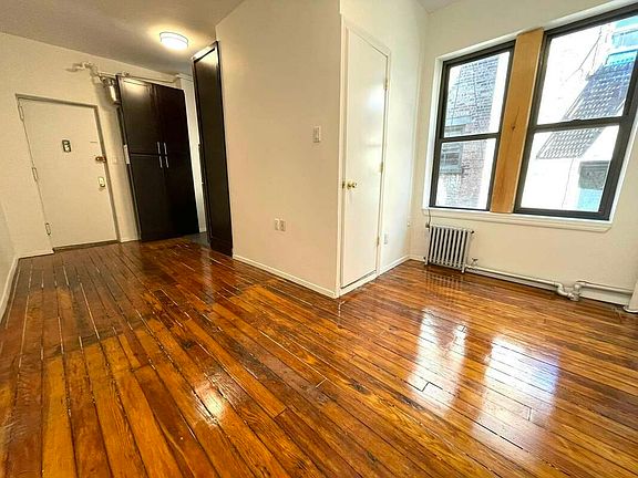 5th image of 336 E 13th St APT E1