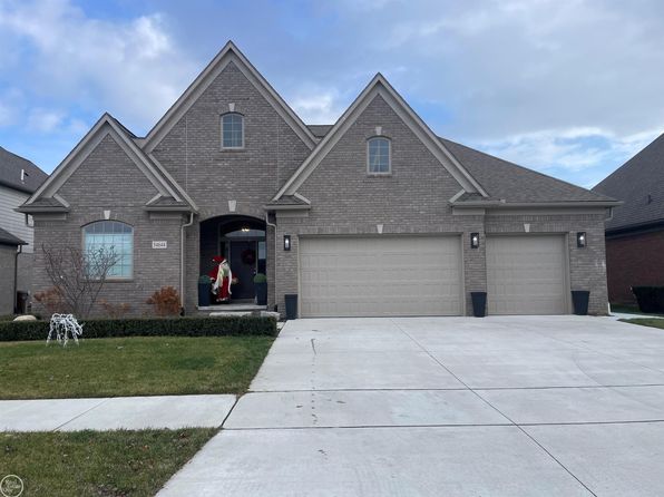 54308 Sherwood Ln, Shelby Township, MI 48315