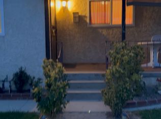 2011 N Evergreen St, Burbank, CA 91505