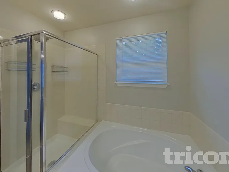 246 Bridgeport Rd — Photo 10