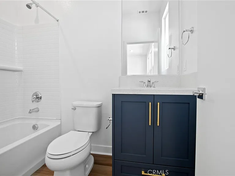 1410 W Bushell St — Photo 11