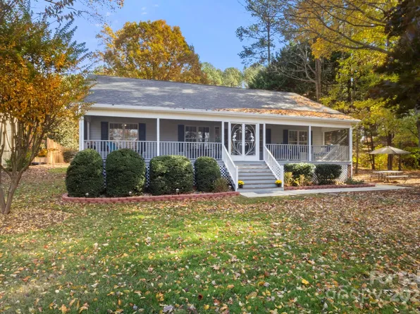 4901 Burton Ln, Denver, NC 28037