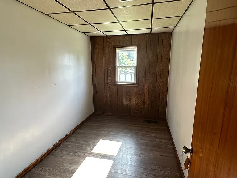 393 Jackson St — Photo 5
