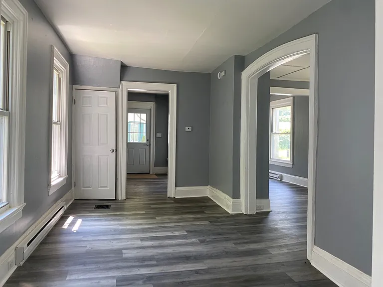 60 Center St — Photo 15