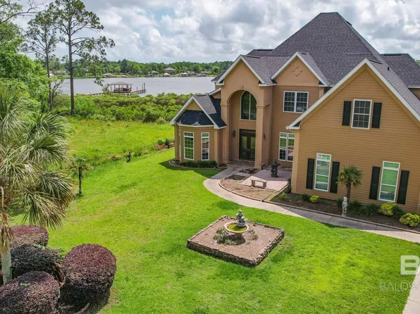 9085 Bay Point Dr, Elberta, AL 36530