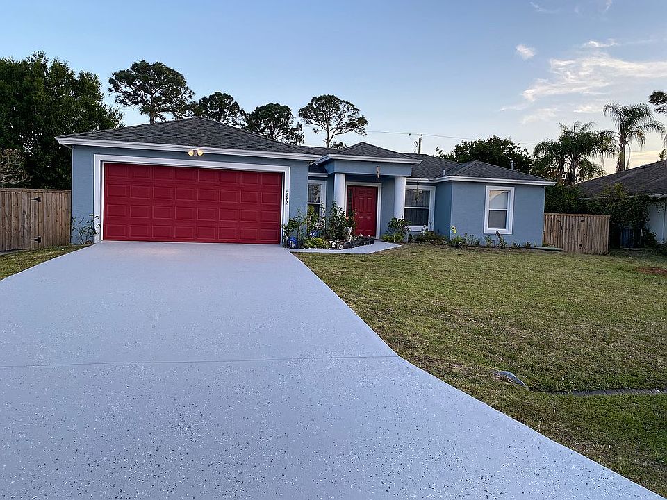 2nd image of 1372 SW Patricia Ave