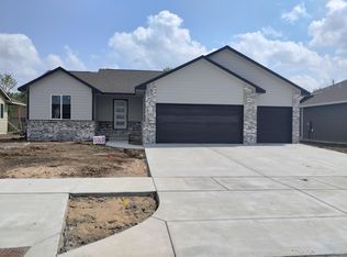 11713 E Mount Vernon Rd, Wichita, KS 67207