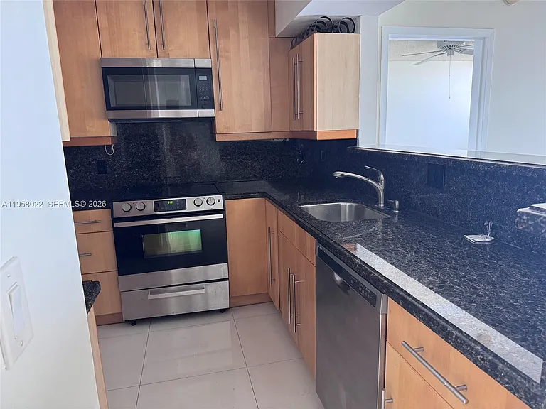 2821 N Miami Beach Blvd #3L — Photo 16