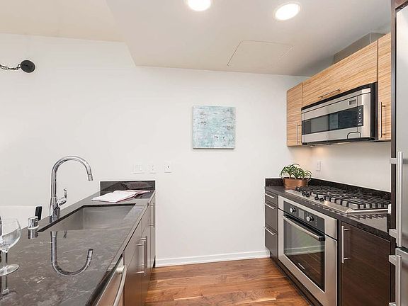 5th image of 829 Folsom St Unit 210