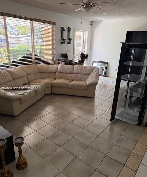 19920 SW 118th Pl — Photo 2