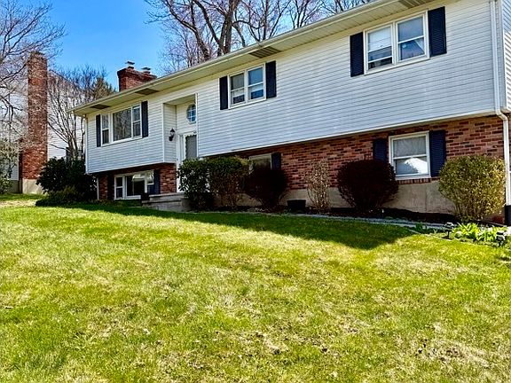 2nd image of 166 Round Hill Road