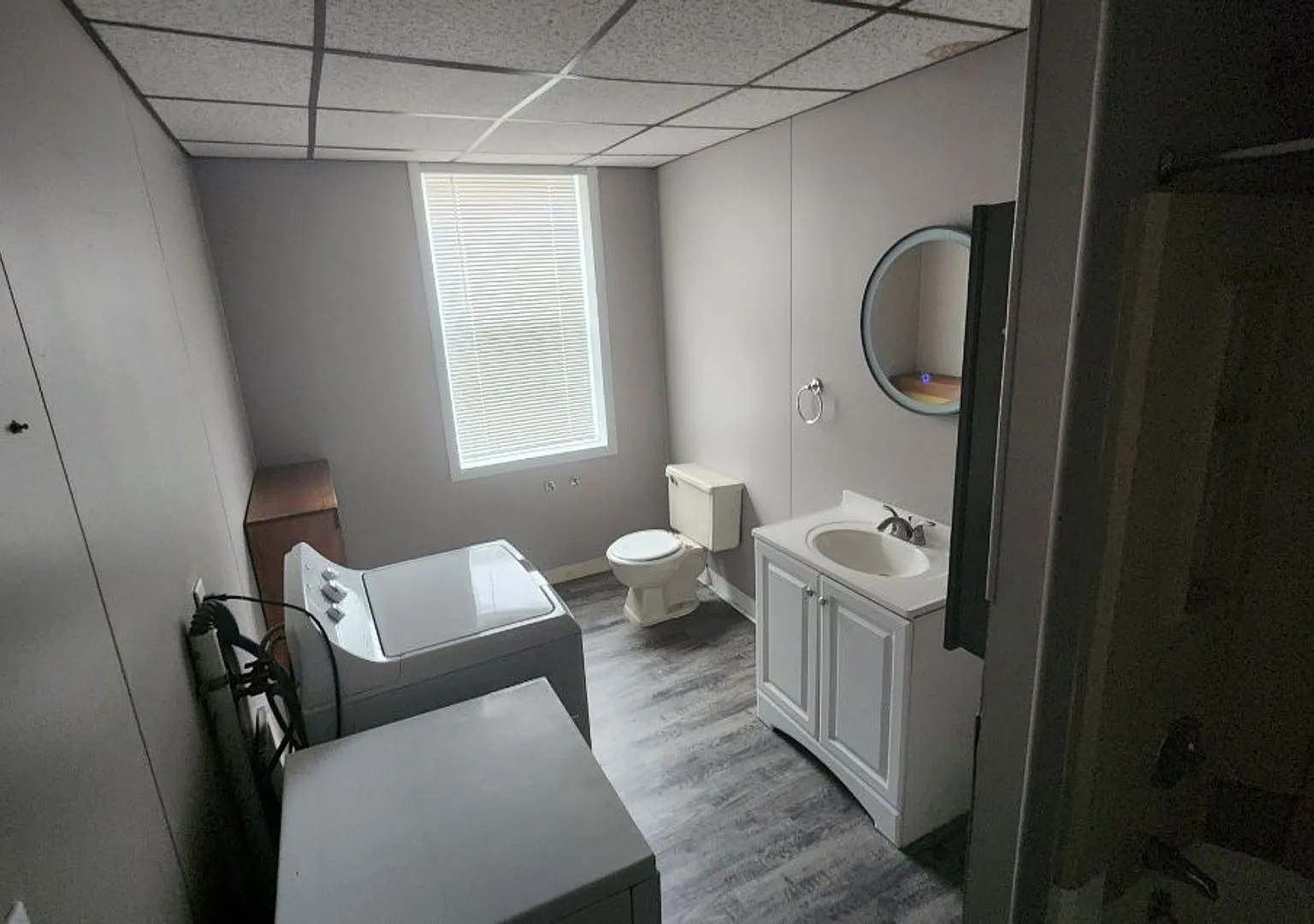 111-113 W Broad Street — Photo 3