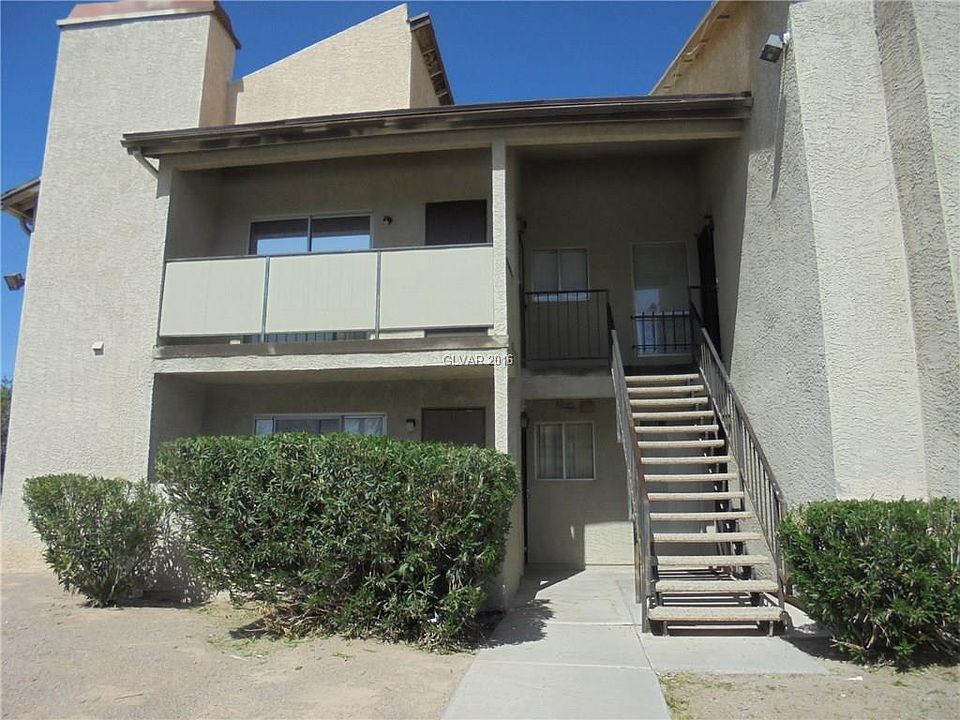 1st image of 2961 Country Manor Ln APT 132