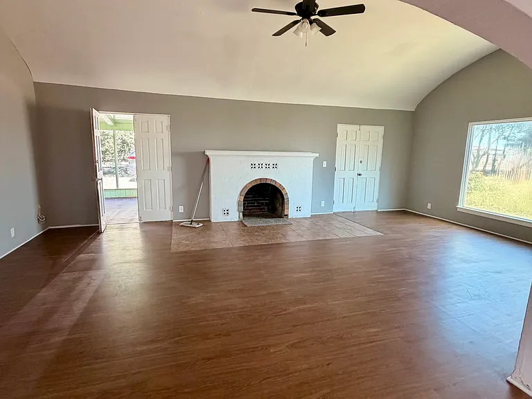 14880 Grangeville Blvd — Photo 4