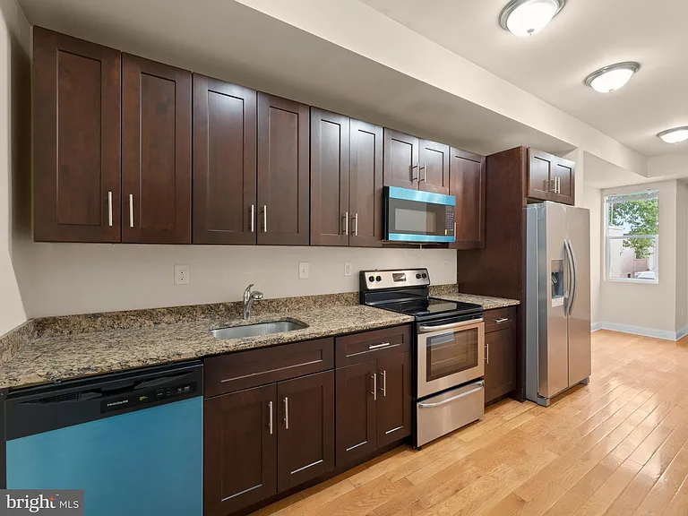 1813 N 18th St #3 — Photo 3