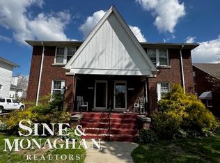 35230 Chestnut St, Wayne, MI 48184