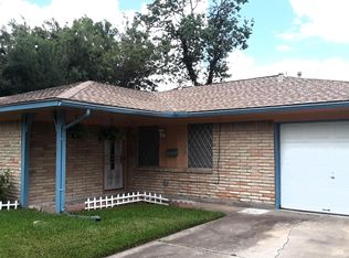 3735 Heatherbrook Dr, Houston, TX 77045