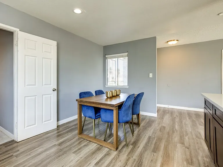 2405 Arenas St — Photo 11