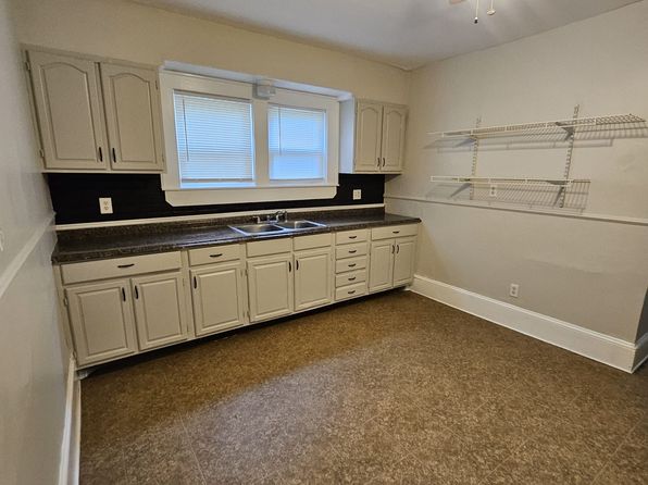 (undisclosed Address)