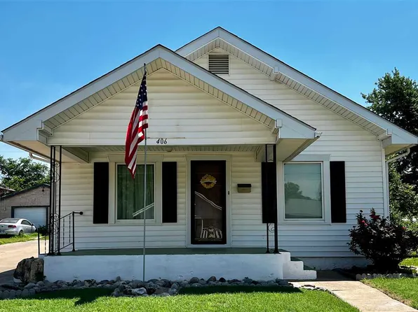 406 N 4th St, Blackwell, OK 74631