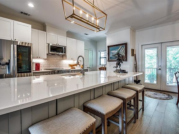 4th image of 10656 Park Village Pl #C