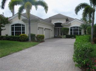 6027 Fairway Ct, Naples, FL 34110