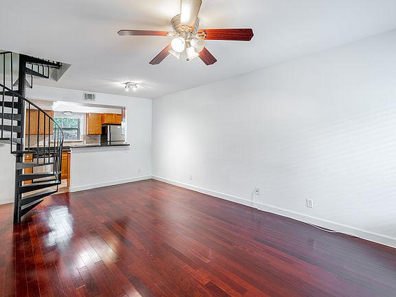 3rd image of 2020 S Congress Ave APT 2109