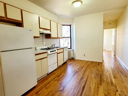 Rented by Ideal Properties Group | media 9