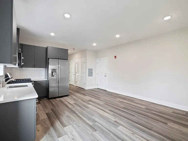 60 Woodside Pl — Photo 20