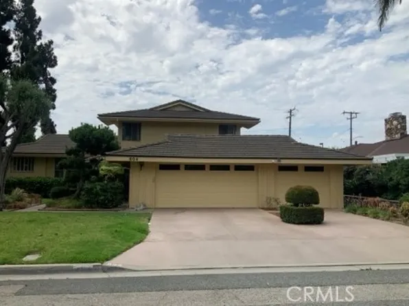 804 E Clemmer Dr, Compton, CA 90221